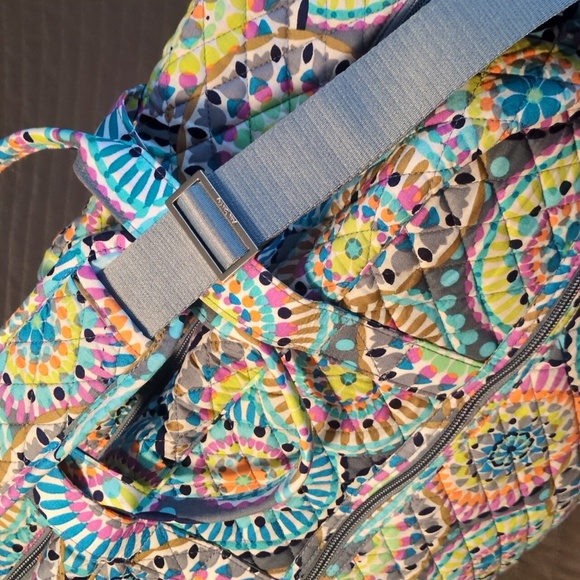 Vera Bradley Sunny Medallion Grand Traveler Bag - Picture 3 of 6